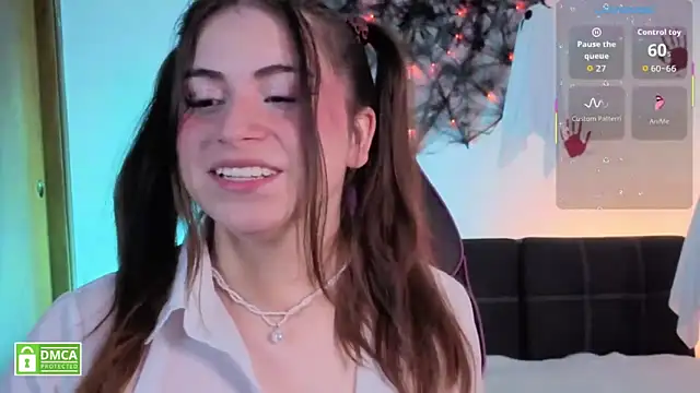 Snapshot of Taiga_Cute chatting on October 2025 08:38:01 AM Taiga Cute online show from October 2025 08:38:01 AM