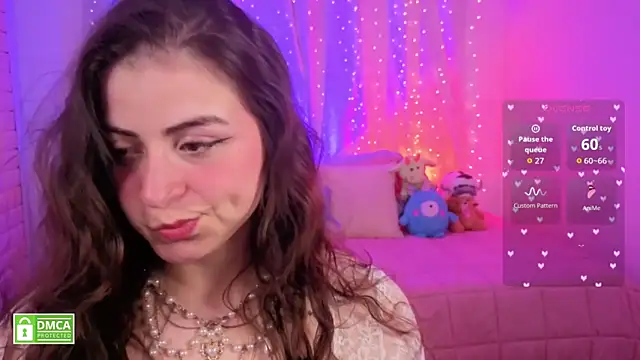 Snapshot of Taiga_Cute chatting on November 2025 07:30:02 AM Taiga Cute online show from November 2025 07:30:02 AM