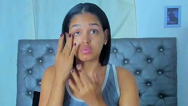 Snapshot of NikkiStarrr chatting on November 2025 10:39:02 AM NikkiStarrr online show from November 2025 10:39:02 AM