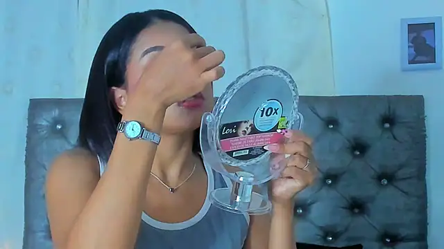 Snapshot of NikkiStarrr chatting on November 2025 10:28:02 AM NikkiStarrr online show from November 2025 10:28:02 AM