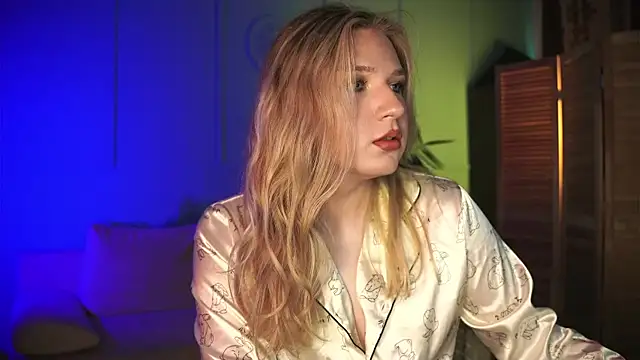 Snapshot of Jes_Solar chatting on September 2025 03:13:02 PM Jes Solar online show from September 2025 03:13:02 PM