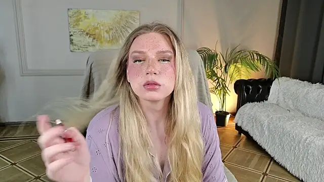 Jes Solar online show from July 2026 09:00:02 PM