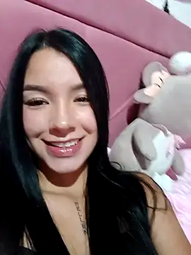 Snapshot of adrianagilton chatting on October 2025 09:24:01 PM adrianagilton online show from October 2025 09:24:01 PM