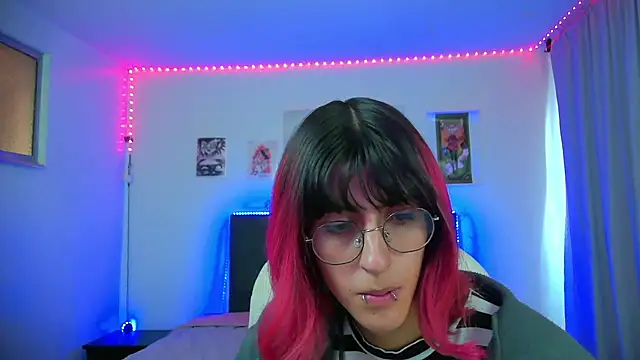 goth minerva online show from February 2026 01:47:01 PM