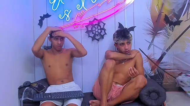 Meneaterss online show from October 2025 11:18:01 AM