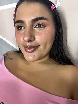 Snapshot of Hanna_maddy chatting on March 2025 05:43:02 AM Hanna maddy online show from March 2025 05:43:02 AM