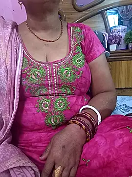 Snapshot of Sanjana-bhabhi chatting on March 2025 06:47:02 AM Sanjana-bhabhi online show from March 2025 06:47:02 AM