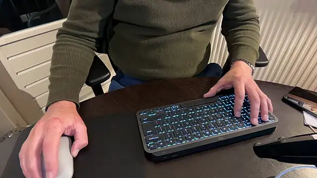 MaxiDimi online show from October 2025 09:59:01 PM