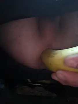 Snapshot of evi42 chatting on December 2025 01:51:01 PM evi42 online show from December 2025 01:51:01 PM