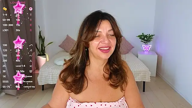 Snapshot of Nika_Light chatting on November 2025 11:33:02 AM Nika Light online show from November 2025 11:33:02 AM