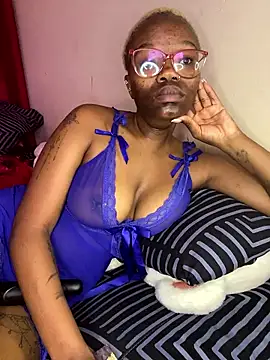 YummyMelanin117 online show from January 2026 12:51:02 PM