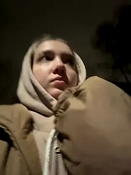 bambi lu online show from November 2025 06:08:01 PM