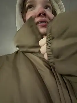 Snapshot of bambi_lu chatting on January 2026 05:51:02 PM bambi lu online show from January 2026 05:51:02 PM