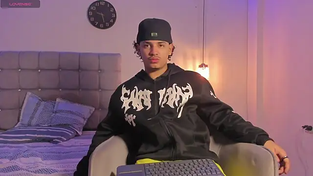 samxx muscle online show from October 2025 01:43:02 PM