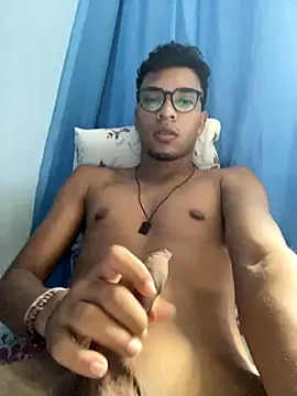 Snapshot of hiaguexxx chatting on November 2025 01:10:01 PM hiaguexxx online show from November 2025 01:10:01 PM