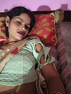 Snapshot of Eshna_Dabral chatting on September 2025 04:29:01 PM Eshna Dabral online show from September 2025 04:29:01 PM