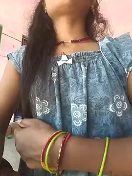 Snapshot of Eshna_Dabral chatting on September 2025 04:38:02 AM Eshna Dabral online show from September 2025 04:38:02 AM