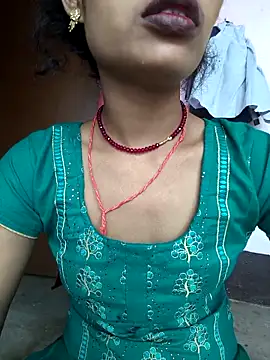 Snapshot of Eshna_Dabral chatting on October 2025 02:47:02 AM Eshna Dabral online show from October 2025 02:47:02 AM