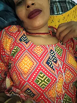 Snapshot of Eshna_Dabral chatting on November 2025 03:56:02 PM Eshna Dabral online show from November 2025 03:56:02 PM