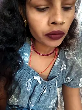 Snapshot of Eshna_Dabral chatting on November 2025 03:09:02 AM Eshna Dabral online show from November 2025 03:09:02 AM