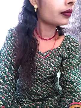 Snapshot of Eshna_Dabral chatting on November 2025 03:09:02 AM Eshna Dabral online show from November 2025 03:09:02 AM