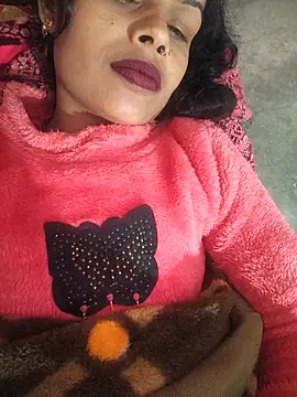 Snapshot of Eshna_Dabral chatting on November 2025 04:11:02 PM Eshna Dabral online show from November 2025 04:11:02 PM