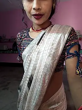 Snapshot of Eshna_Dabral chatting on December 2025 03:45:02 AM Eshna Dabral online show from December 2025 03:45:02 AM