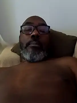 Snapshot of Bigmaumau54 chatting on December 2025 02:28:01 AM Bigmaumau54 online show from December 2025 02:28:01 AM