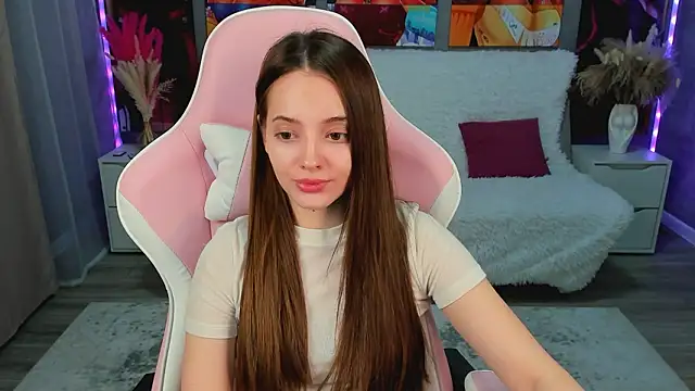 MelanieAlves online show from February 2026 06:25:01 PM