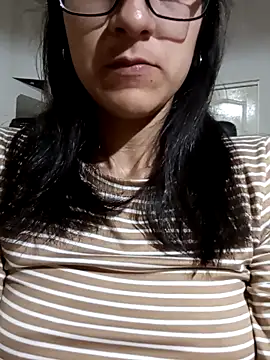 Camilitah online show from October 2025 08:40:01 PM