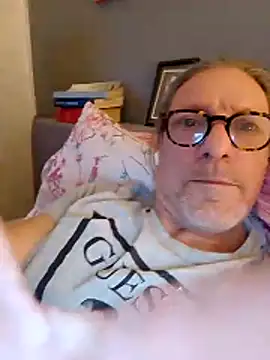 Deddyitalia3p online show from November 2025 08:34:02 PM