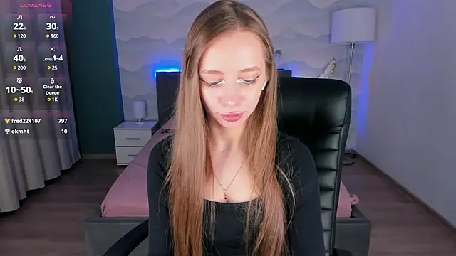 Amy Waynee online show from December 2025 08:47:02 PM