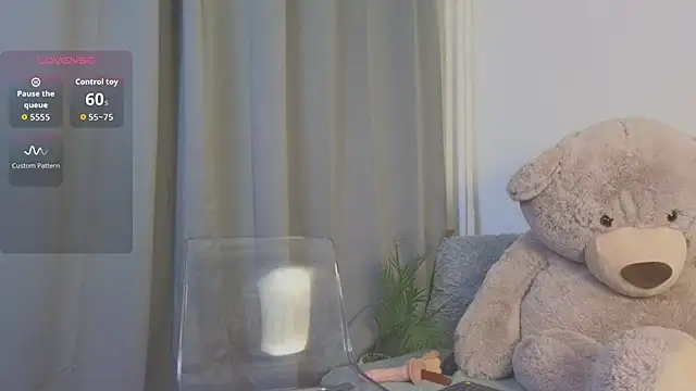 MellisaKim online show from October 2025 07:40:01 PM