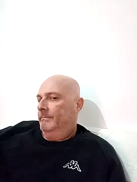 Alexis Bull online show from October 2025 04:53:02 PM