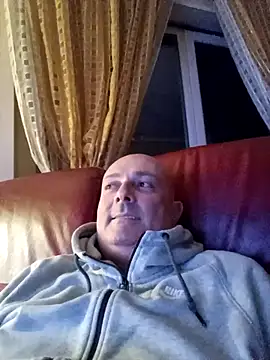 Alexis Bull online show from November 2025 12:03:02 AM