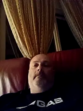 Alexis Bull online show from March 2026 11:44:01 PM