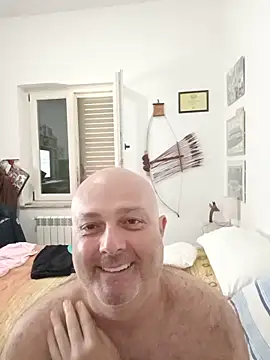 Alexis Bull online show from May 2026 10:22:01 AM