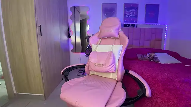 lunesweet online show from January 2026 10:23:01 PM