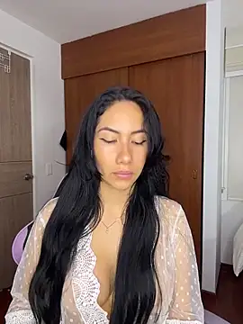 ArianaReynoldss online show from April 2026 10:27:01 AM