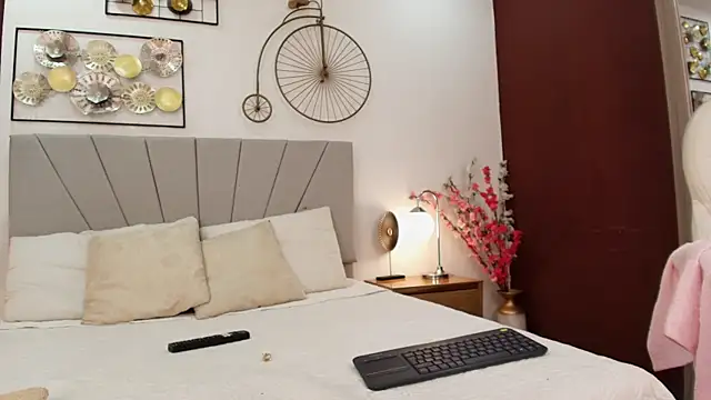 im eli1 online show from February 2026 07:34:02 PM