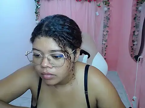 natalietits1 online show from October 2025 03:55:01 PM