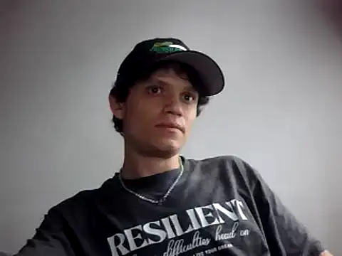 Snapshot of santihot089 chatting on March 2025 10:42:01 PM santihot089 online show from March 2025 10:42:01 PM