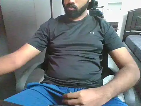 Snapshot of lovelyakash69 chatting on December 2025 03:45:02 AM lovelyakash69 online show from December 2025 03:45:02 AM