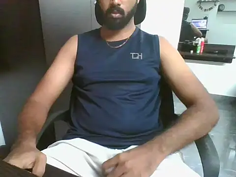 lovelyakash69 online show from July 2026 05:10:02 AM