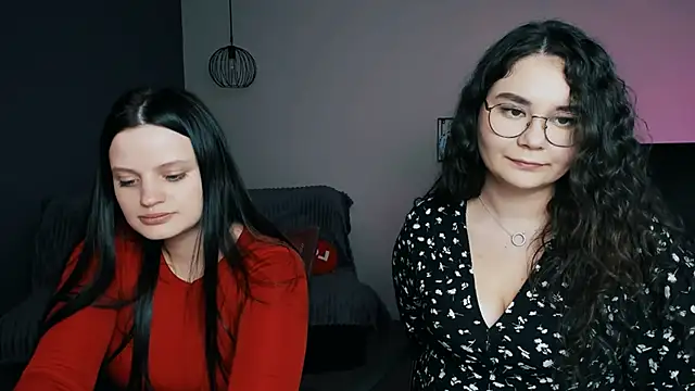 fiery lips online show from March 2025 03:29:02 PM