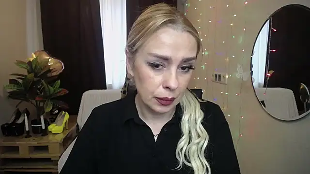 KatrinaCharm online show from March 2025 01:19:02 PM