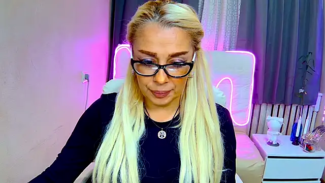 KatrinaCharm online show from September 2025 06:13:01 AM