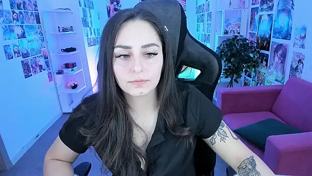 ValeriiMills online show from March 2026 02:45:01 PM