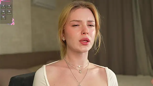 Snapshot of Cyberheart_ chatting on November 2025 04:35:01 PM Cyberheart online show from November 2025 04:35:01 PM