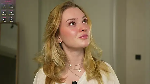 Snapshot of Cyberheart_ chatting on November 2025 04:53:01 PM Cyberheart online show from November 2025 04:53:01 PM